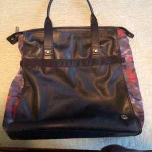 Lululemon bag